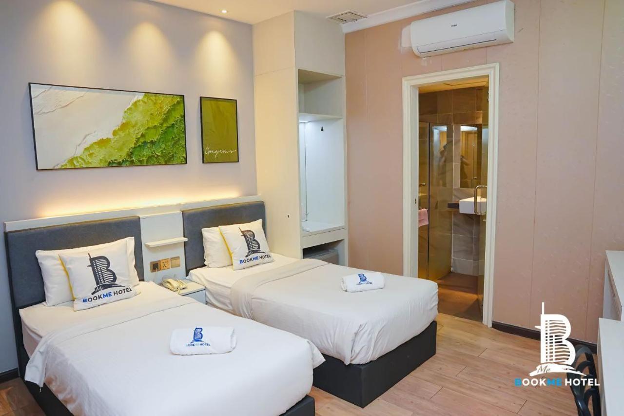 Bookme Hotel Johor Bahru Exterior photo